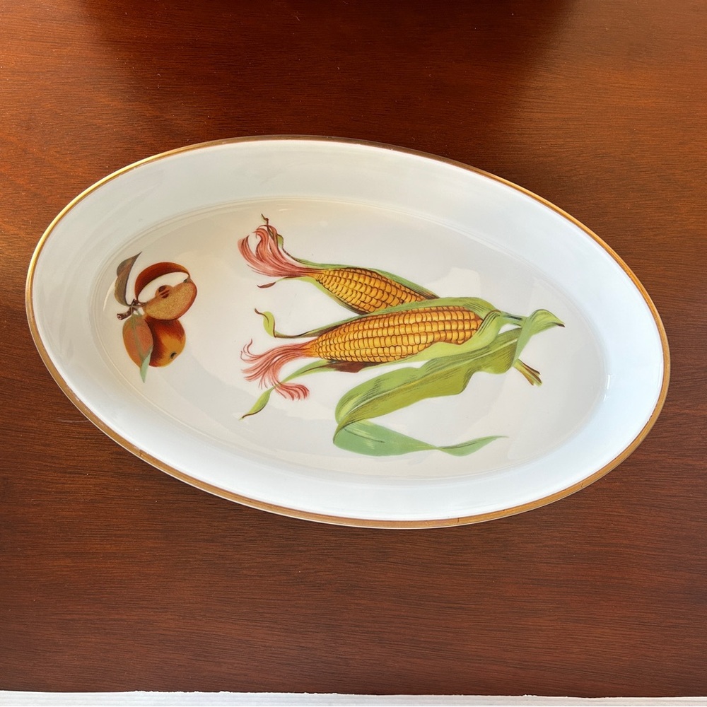 Royal Worcester EVESHAM Gold Edge 12 1/4  inch Oval Serving Dish 1961